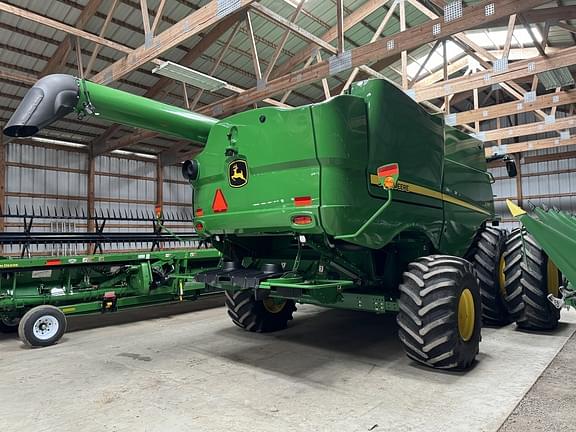 Image of John Deere S770 equipment image 3