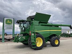 Main image John Deere S770 0