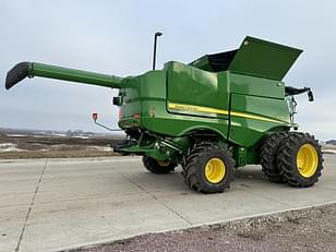 Main image John Deere S770 6