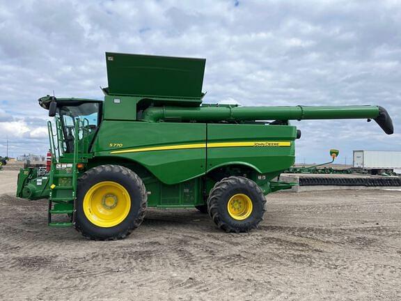 Image of John Deere S770 equipment image 1