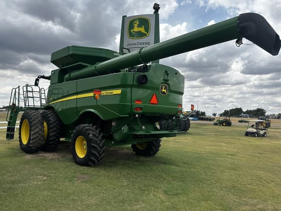 Image of John Deere S770 equipment image 4