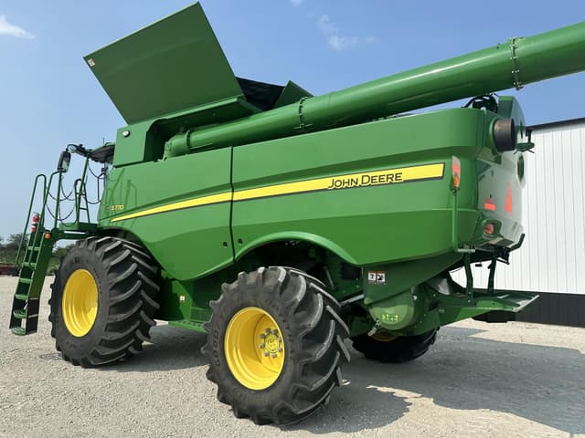 Image of John Deere S770 equipment image 4