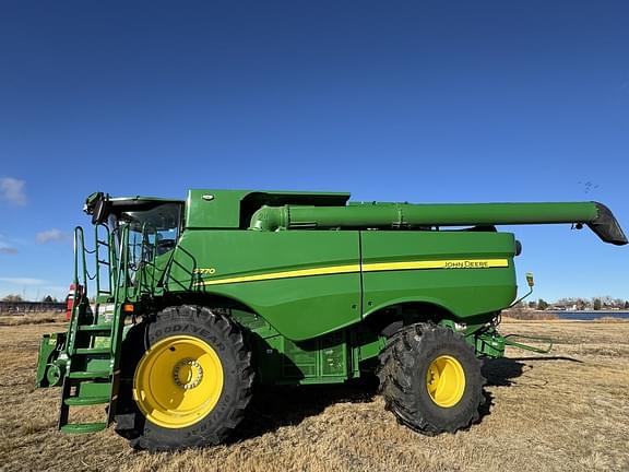 Image of John Deere S770 equipment image 1