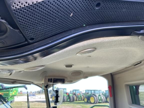 Image of John Deere S770 equipment image 3