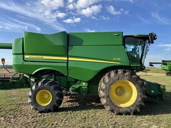 2023 John Deere S770 Equipment Image0