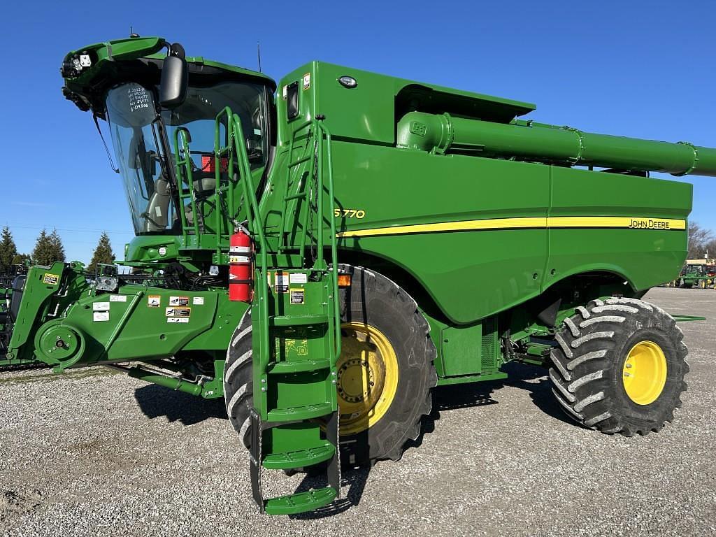 Image of John Deere S770 Primary image