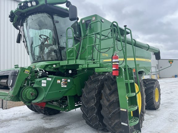 Main image John Deere S770