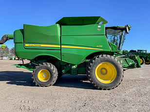 Main image John Deere S770 4