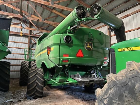 Image of John Deere S770 equipment image 4