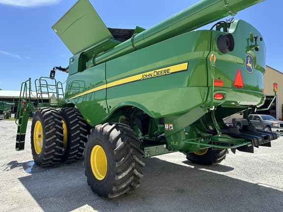 Image of John Deere S770 equipment image 4