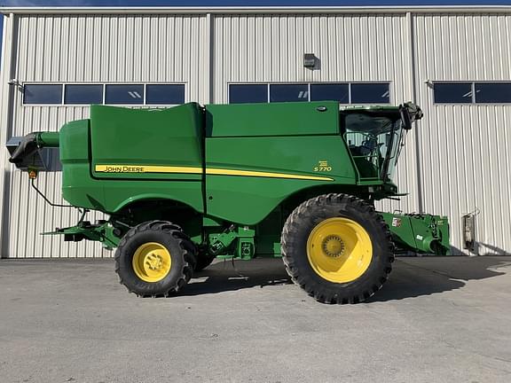 Image of John Deere S770 equipment image 1