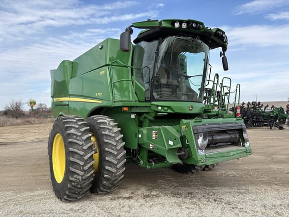 Image of John Deere S770 Primary image