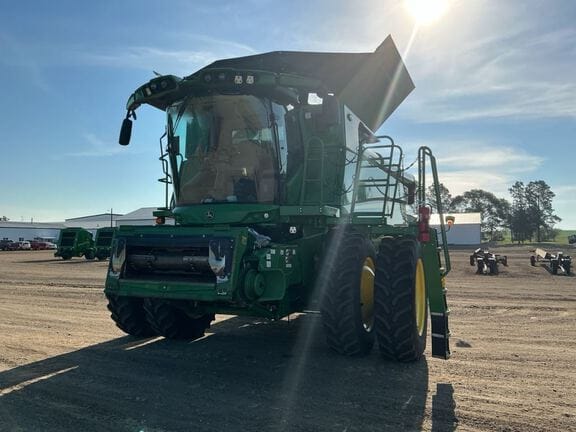 2023 John Deere S770 Equipment Image0