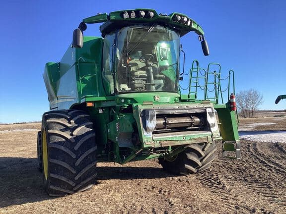 Image of John Deere S770 equipment image 3