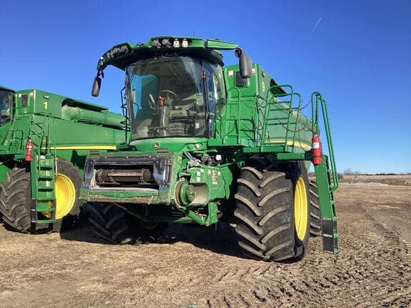 Image of John Deere S770 equipment image 3