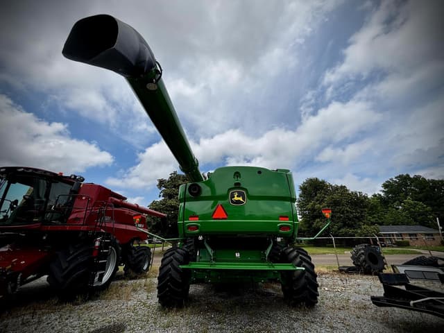 Image of John Deere S770 equipment image 3