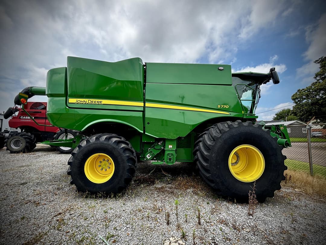 Image of John Deere S770 Primary image