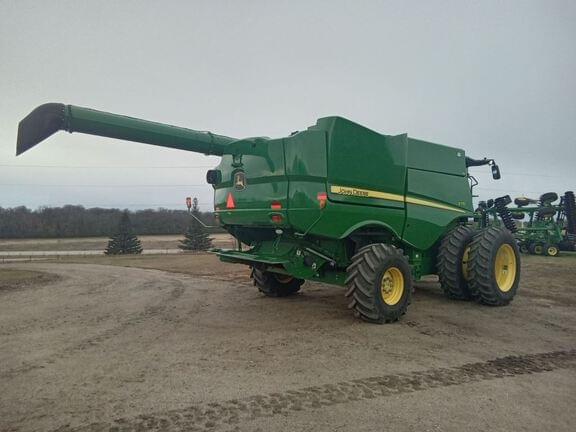 Image of John Deere S770 equipment image 4