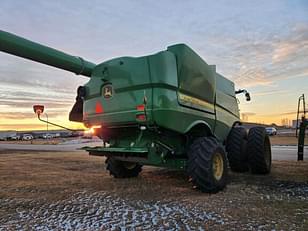 Main image John Deere S770 3