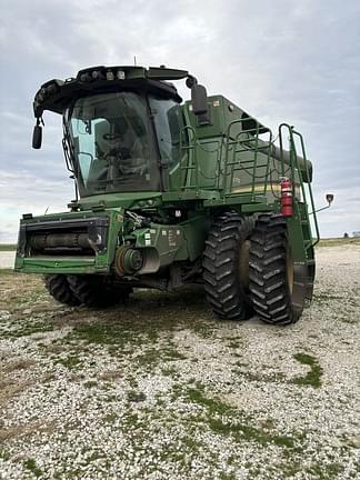 Image of John Deere S770 equipment image 1