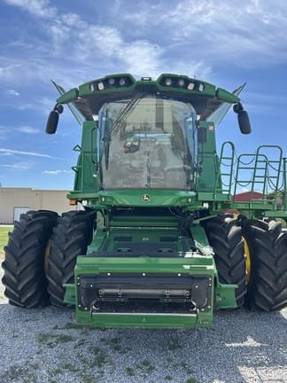 Image of John Deere S770 equipment image 2