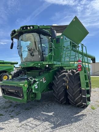 Image of John Deere S770 equipment image 4