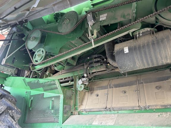 Image of John Deere S770 equipment image 4