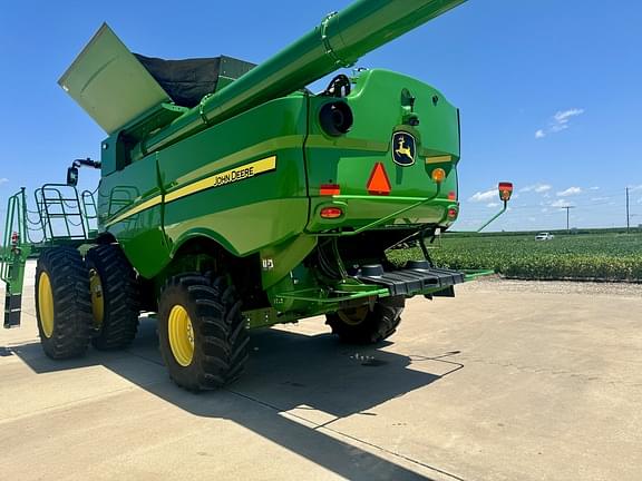 Image of John Deere S770 equipment image 2