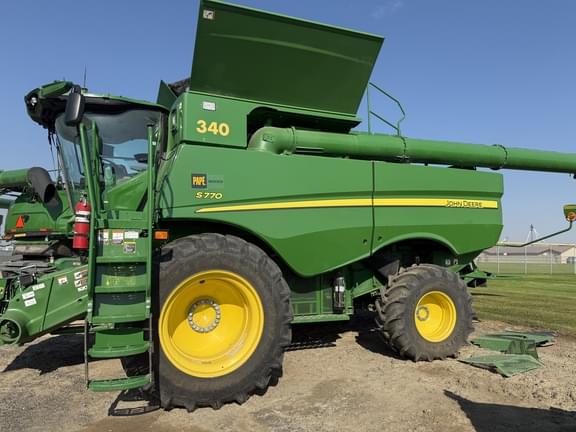 Image of John Deere S770 equipment image 1