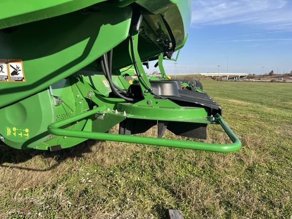 Image of John Deere S770 equipment image 4