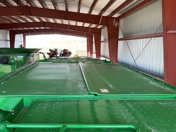 Image of John Deere S770 equipment image 2