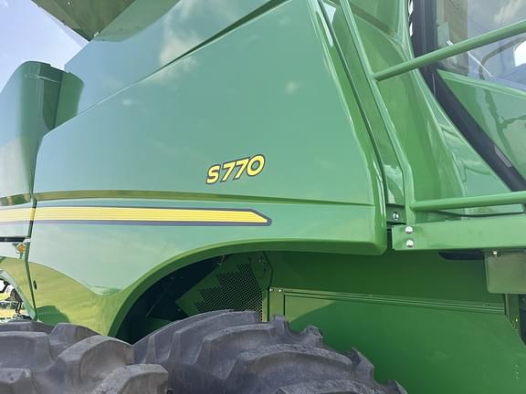 Image of John Deere S770 equipment image 3