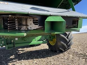 Main image John Deere S770 33