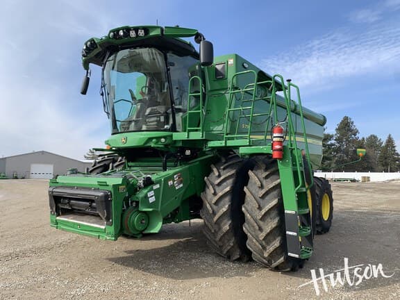 Image of John Deere S770 equipment image 1