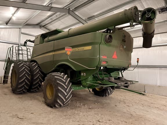 Image of John Deere S770 equipment image 3