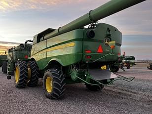 Main image John Deere S770 4