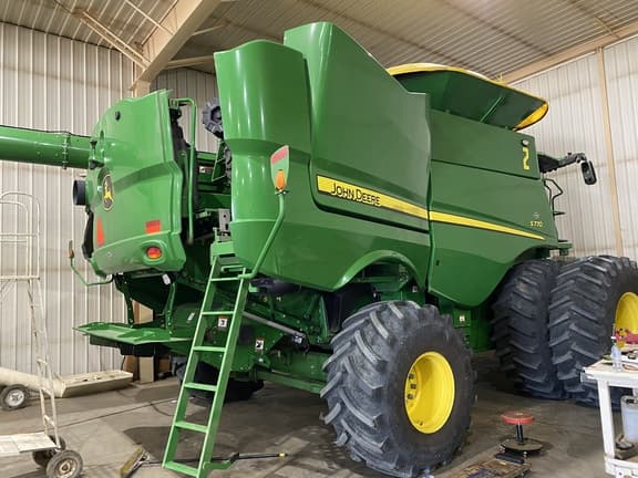 Image of John Deere S770 equipment image 2