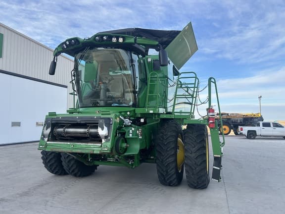 Image of John Deere S770 equipment image 2