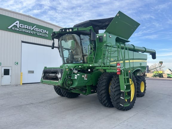 2023 John Deere S770 Equipment Image0