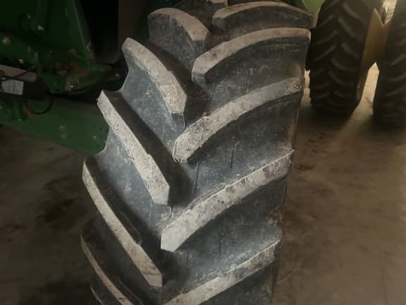 Image of John Deere S770 equipment image 3