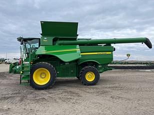 Main image John Deere S770 3