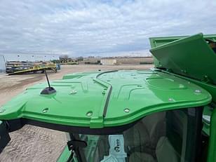 Main image John Deere S770 38