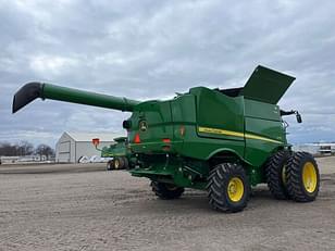 Main image John Deere S770 5