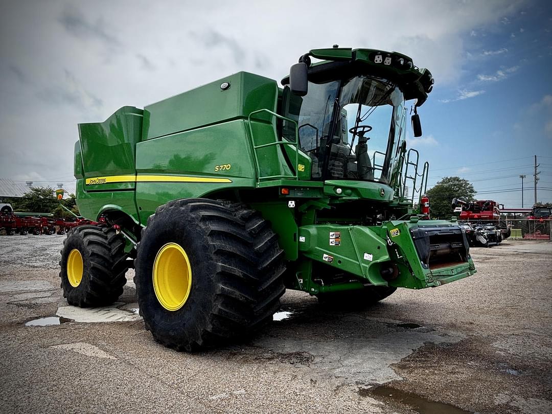 Image of John Deere S770 Primary image