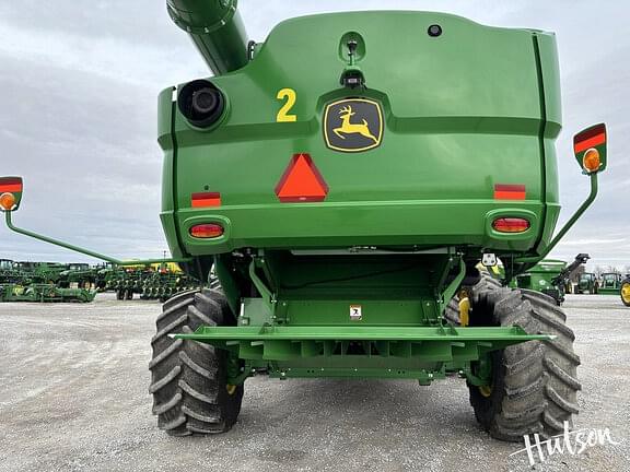 Image of John Deere S770 equipment image 2