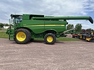 Main image John Deere S770 1