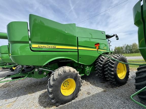 Image of John Deere S770 equipment image 3