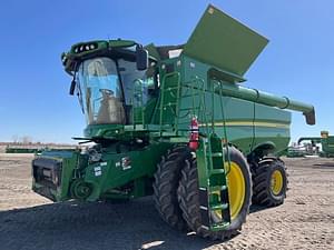 2023 John Deere S770 Image