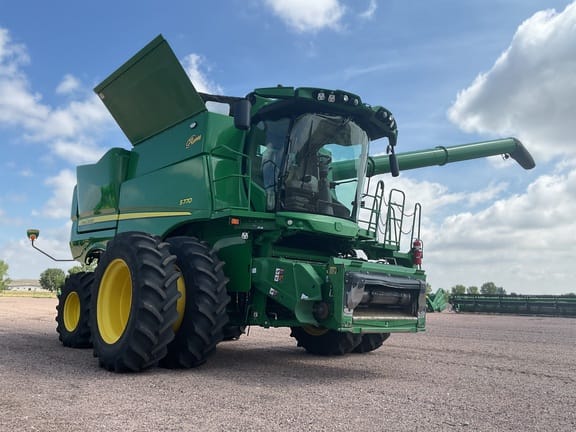 2023 John Deere S770 Equipment Image0
