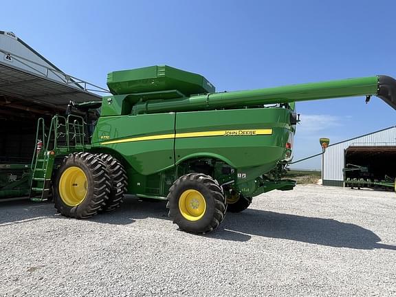 Image of John Deere S770 equipment image 2